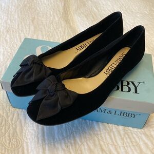 Sam & Libby velvet flats